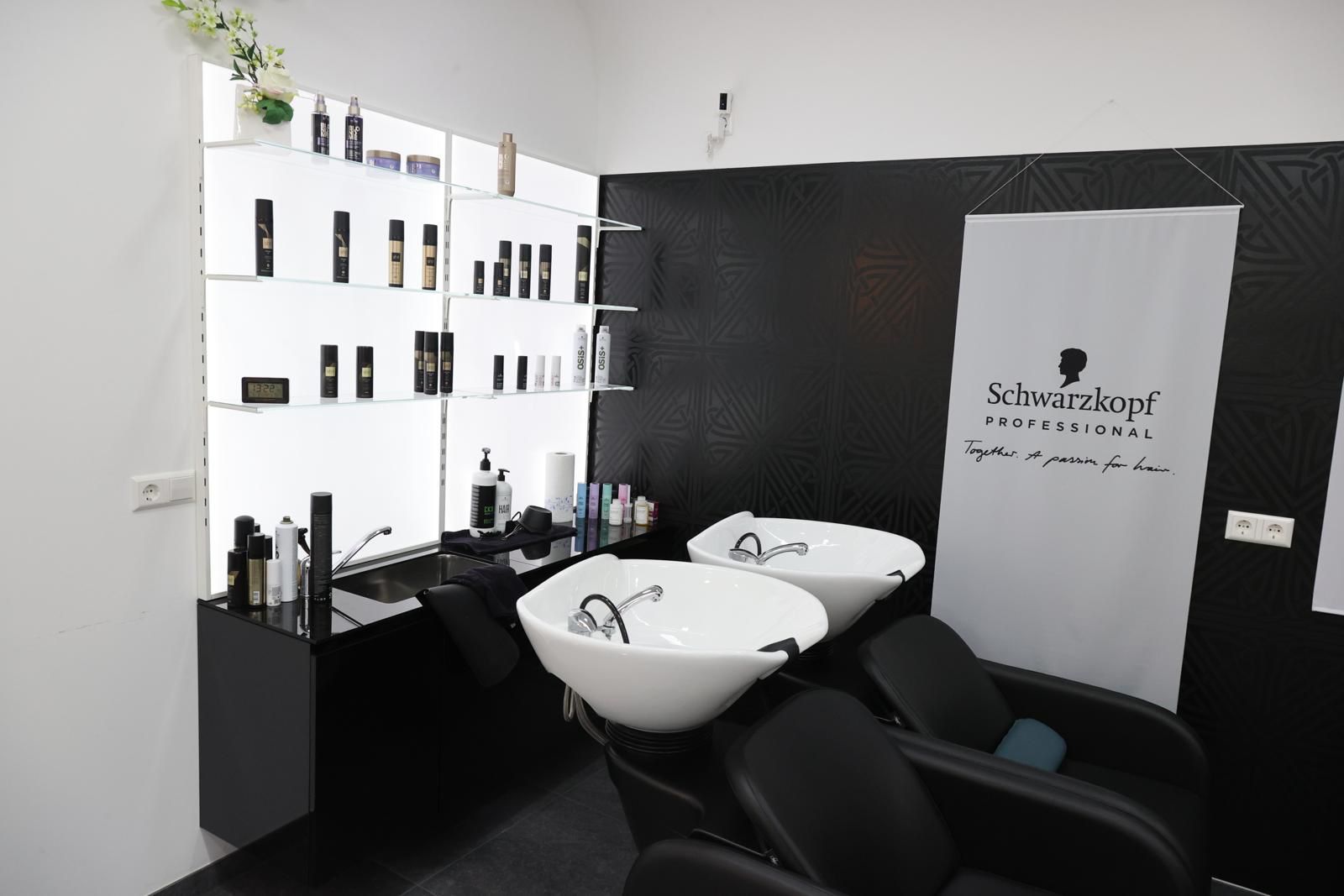  Friseursalon_Haarpflege.jpg